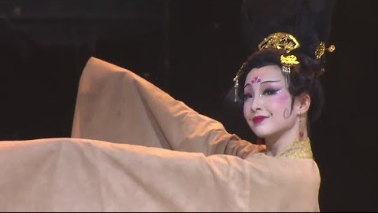 Beautiful Chinese Classical Dance #24