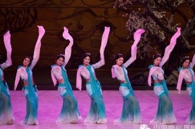 Beautiful Chinese Classical Dance #5