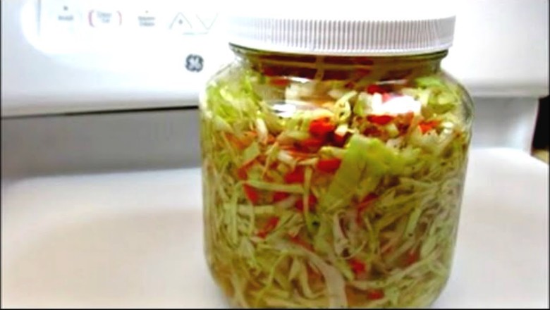 Pickled Cabbage for Pupusas