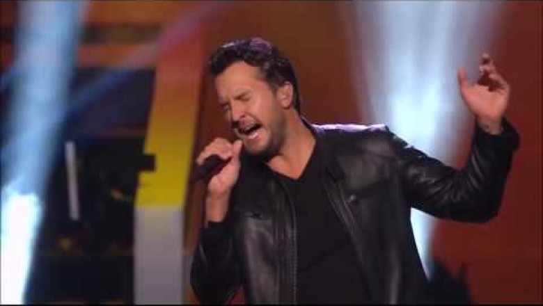 Luke Bryan Tribute To Lionel Richie