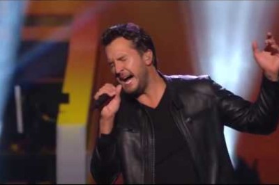 Luke Bryan Tribute To Lionel Richie