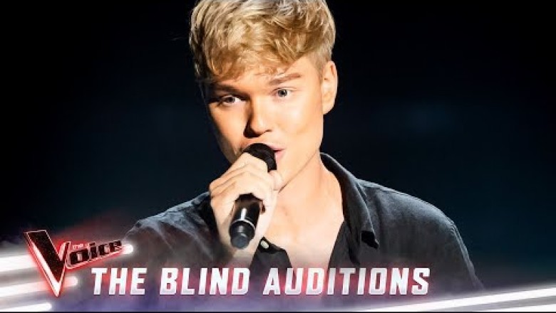 Jack Vidgen sings 'Hello'