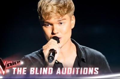 Jack Vidgen sings 'Hello'