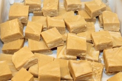 2 Ingredient Peanut Butter Fudge