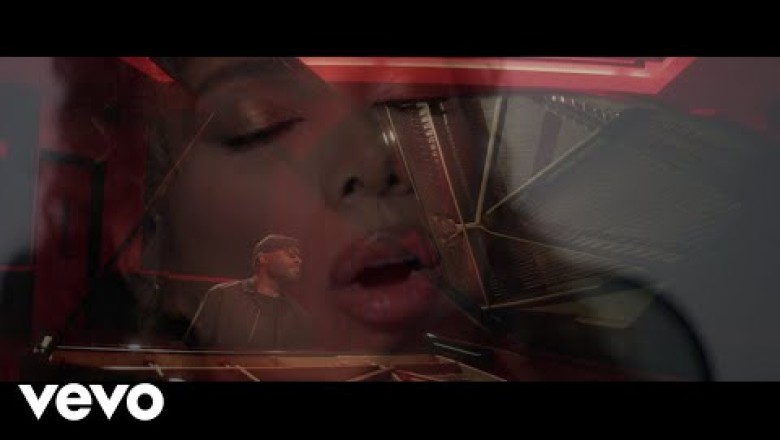 Alexis Ffrench - One Look