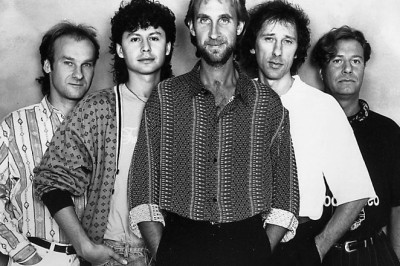 Mike + The Mechanics Greatest Hits