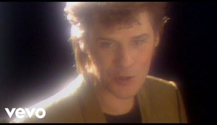 Daryl Hall and John Oates - I Can't Go For That (No Can Do)