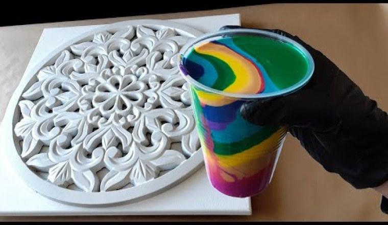 Relaxing Acrylic Pouring on Wood - Mandala and Catcher Canvas!