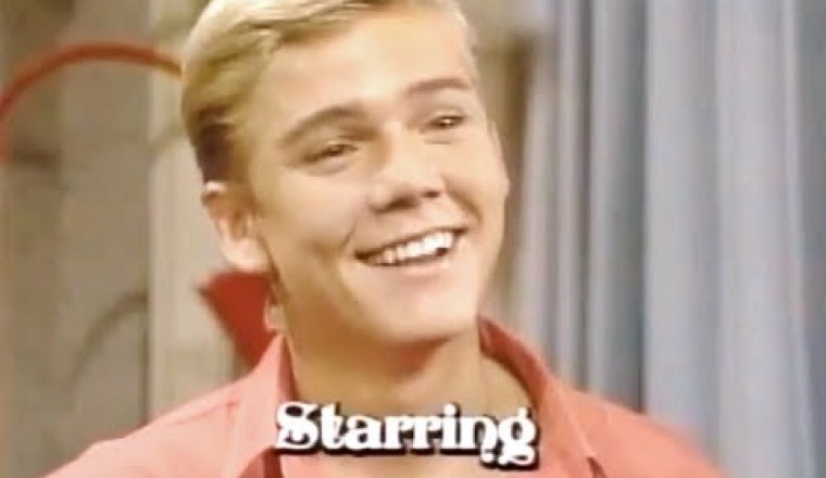 Most Popular TV Intro Openings Of The 80s