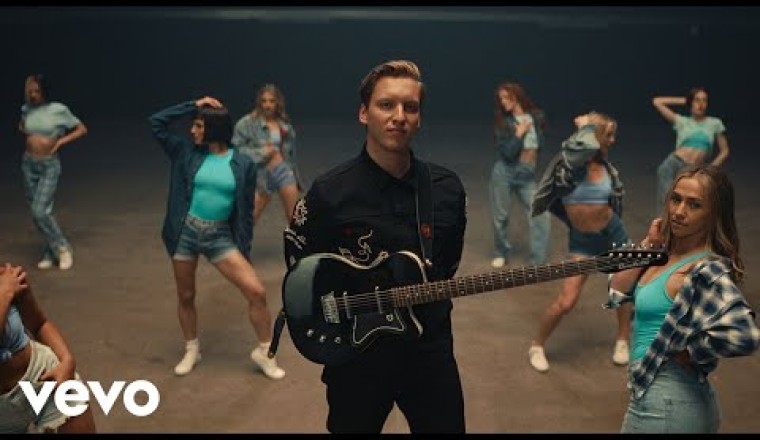 George Ezra - Dance All Over Me