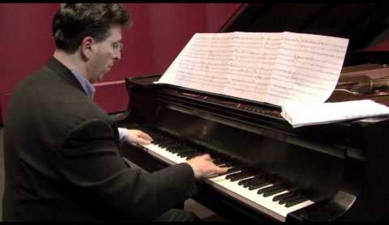 Jeffrey Biegel plays Sleigh Ride