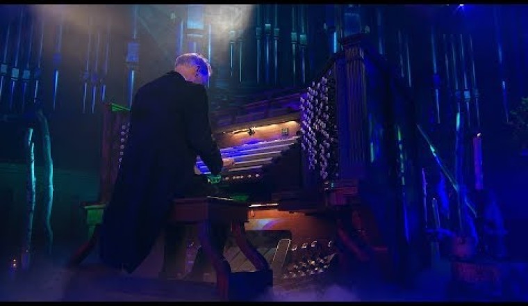 Johann Sebastian Bach - Toccata in D Minor (Richard Elliott)