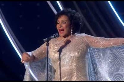 Dame Shirley Bassey - Diamonds are Forever ( Live 2022 BAFTA's HD)