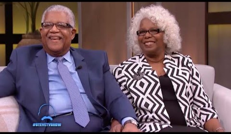 Newlywed Seniors Got Game!
