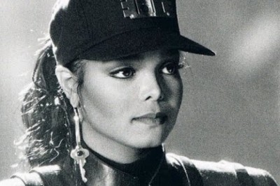 Top 10 Iconic Female Singers of the 80s