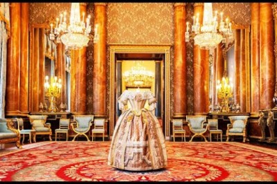 Inside The $5 Billion Buckingham Palace