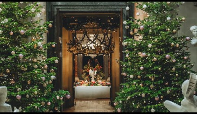 A Virtual Christmas tour