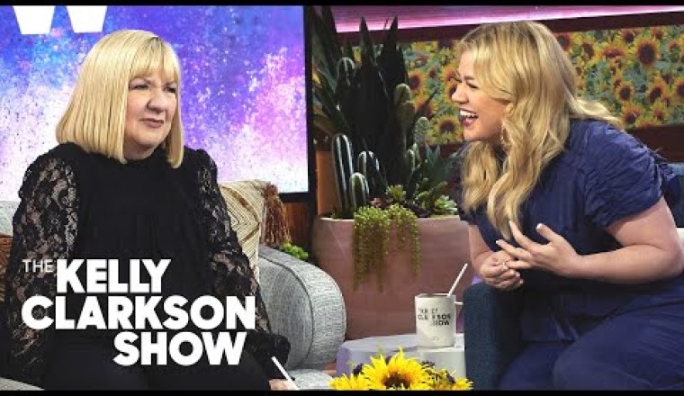 Kelly Clarkson's Mom Is Still Shocked Her Daughter Has A Talk Show