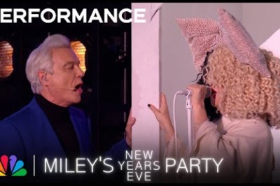 Sia Performs 