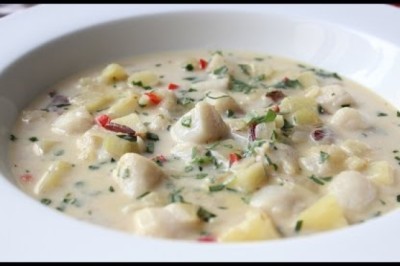 Bay Scallop Chowder (Creamy Scallop and Bacon Soup)