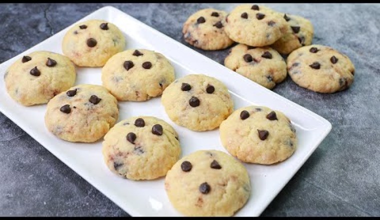4 Ingredient Chocolate Chips Cookies