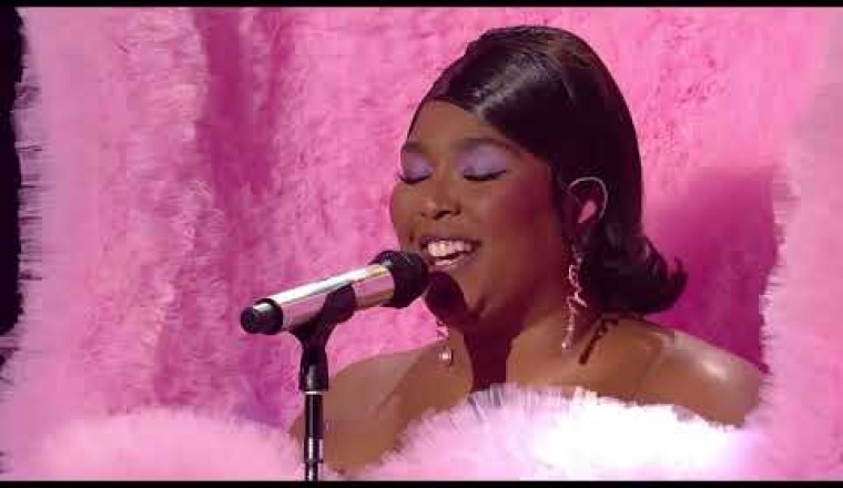 Lizzo - Special / 2 Be Loved / About Damn Time (Medley)