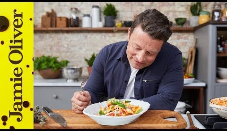 3 Minute Tomato Pasta Sauce
