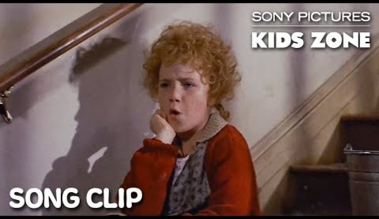 Annie - It's The Hard-Knock Life