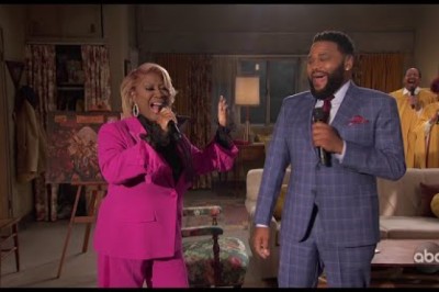 Patti LaBelle and Anthony Anderson Sing the 'Good Times' Theme Song