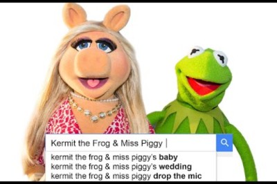 Kermit And Miss Piggy Answer the Web's Most Searched Questions