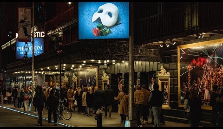 The Phantom of the Opera: The Final Curtain