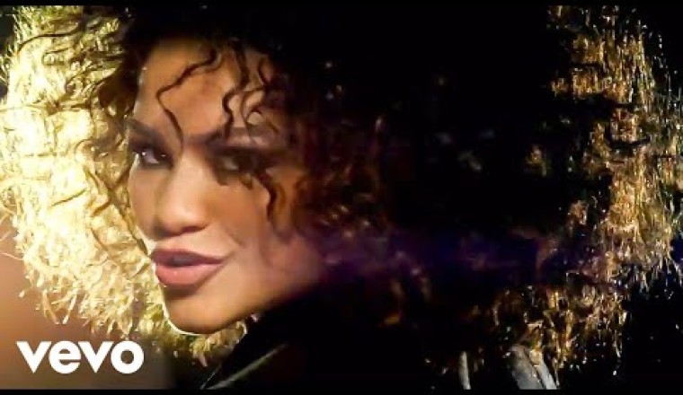 Zendaya - Replay