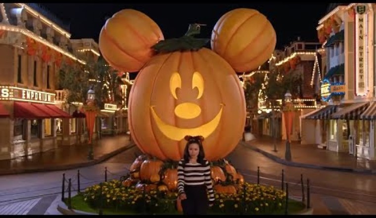 Decorating Disney - Halloween Magic