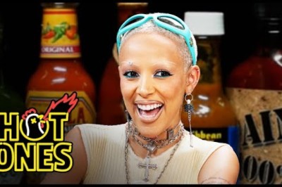 Doja Cat Is Doing Great While Eating Spicy Wings