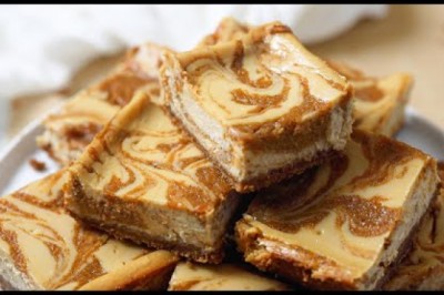 Sweet Potato Pie Swirl Maple Cheesecake Bars