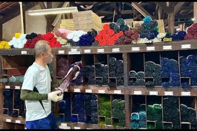 Process of Making Glass Handicrafts