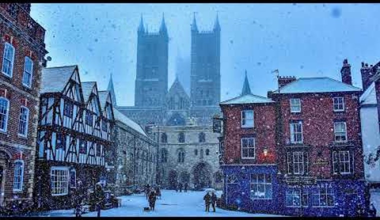 Top 10 Best Christmas Carols From England