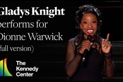 Gladys Knight Performs 
