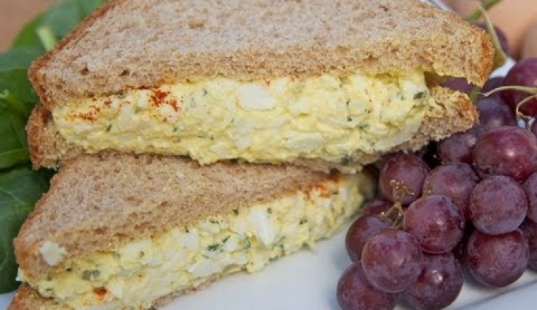 Classic Egg Salad Sandwiches