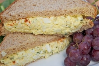 Classic Egg Salad Sandwiches