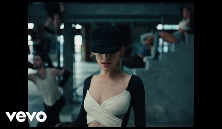 Ariana Grande - yes, and?
