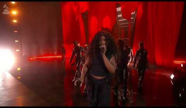 SZA - Snooze and Kill Bill (LIVE at the 66th GRAMMYs)