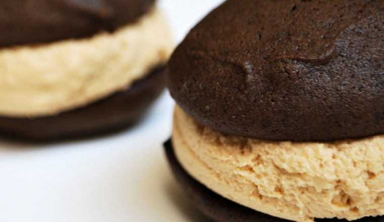 Quick Whoopie Pies with Peanut Butter Filling