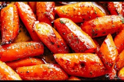 Honey Garlic Butter Roasted Carrots
