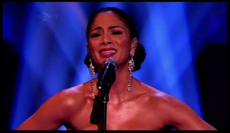 Nicole Scherzinger - Don't Cry For Me Argentina