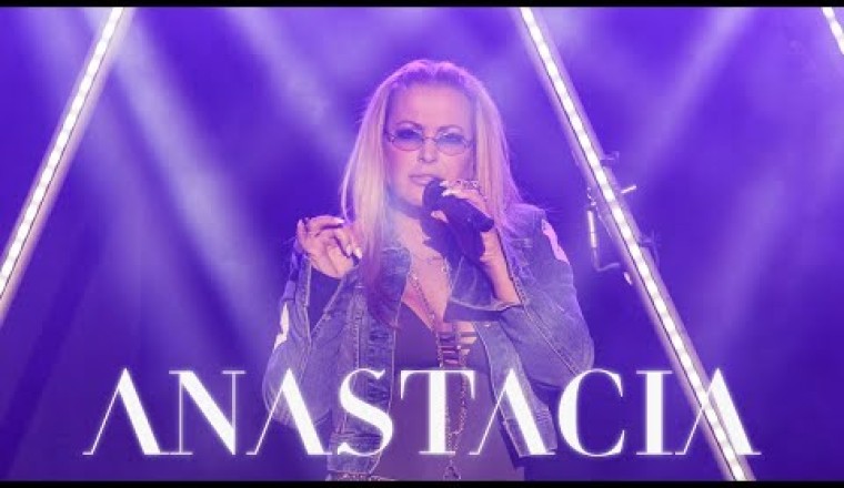 Anastacia - Ultimate Collection Tour (2017)