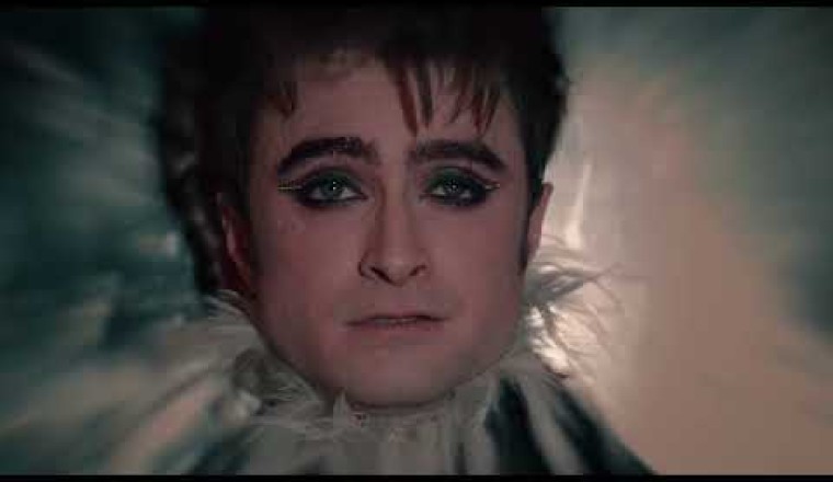 Daniel Radcliffe - She'll Be Coming Around The Mountain When She Comes