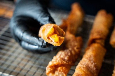 Peach Cobbler Egg Rolls