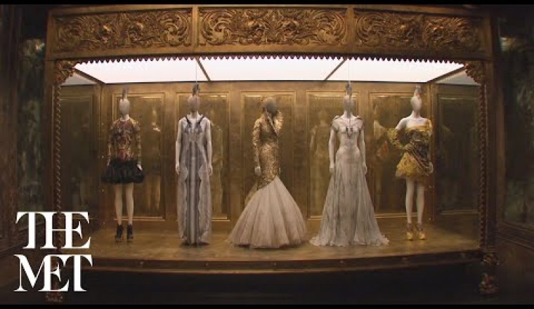 Alexander McQueen: Savage Beauty - Gallery Views (2011)