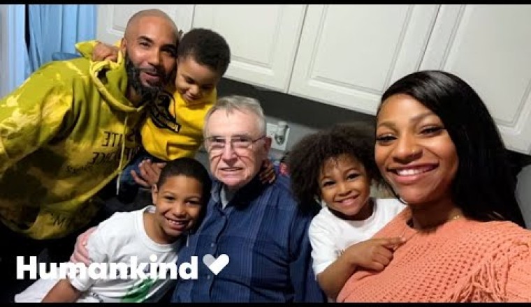 Family Adopts Elderly Neighbor As Honorary Grandpa